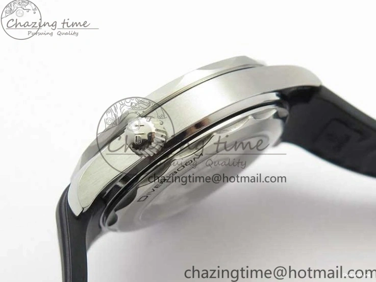 0410 2019 Seamaster Diver 300M OMF Best Edition Black Ceramic White Dial on Black Rubber Strap A WaterResistant 7938